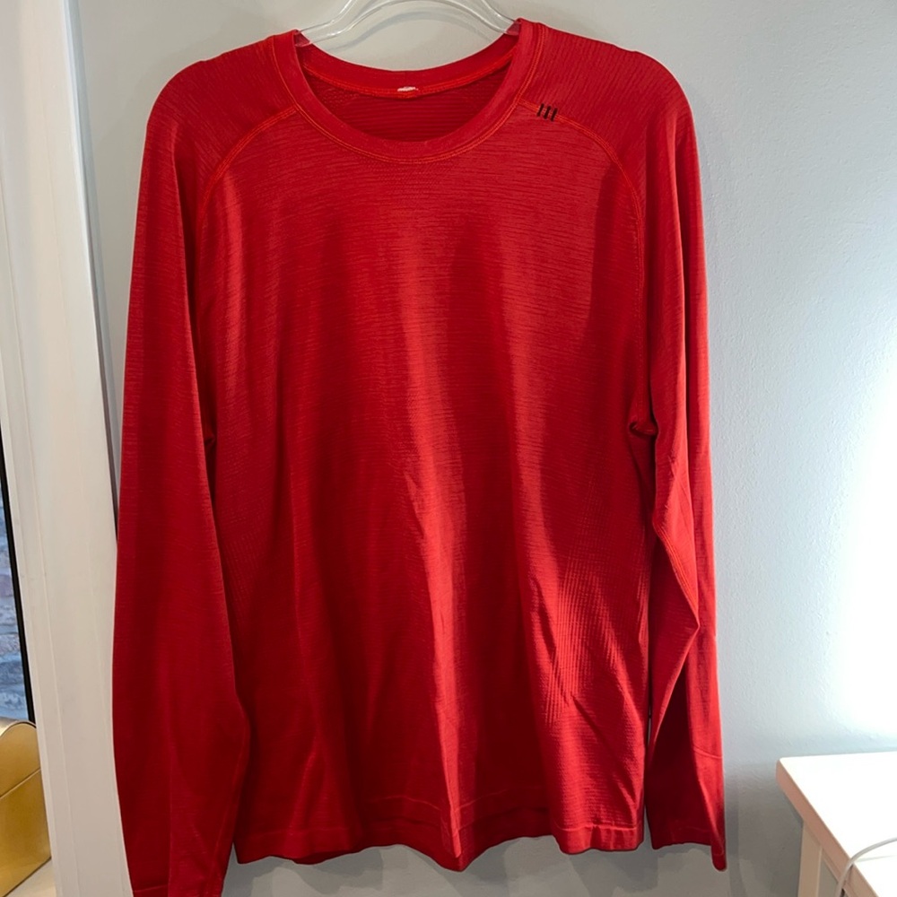 Lululemon men’s red long sleeve shirt